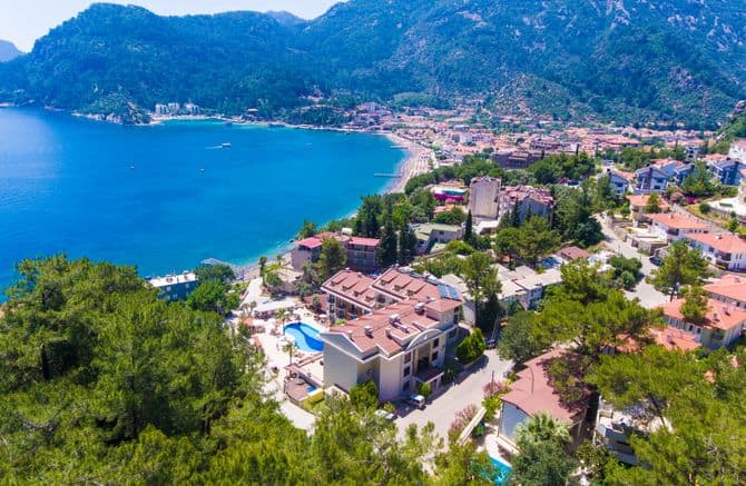 Meril Club Hotel & Spa